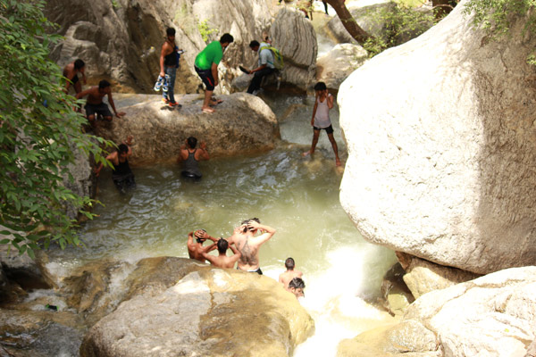 Jogmandi Waterfall in Goram ghat